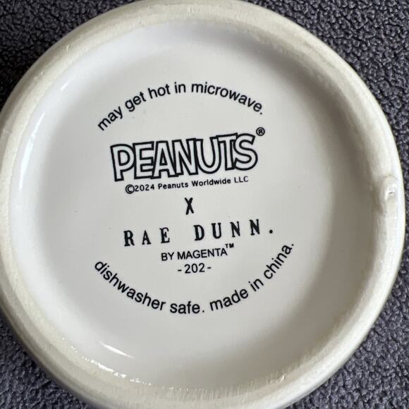 Rae Dunn x Peanut’s Snoopy Valentines Day 4 Piece Nesting Measuring Cup Set NEW - Picture 3 of 7